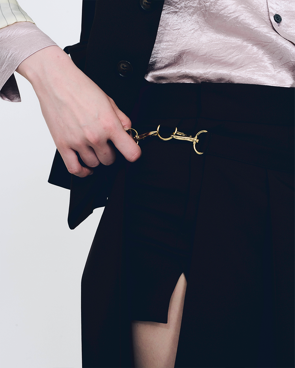 Bum-flap Short Pants (Brown)
